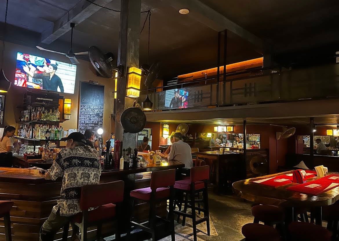 Larry's 110 Street Bar & Grill