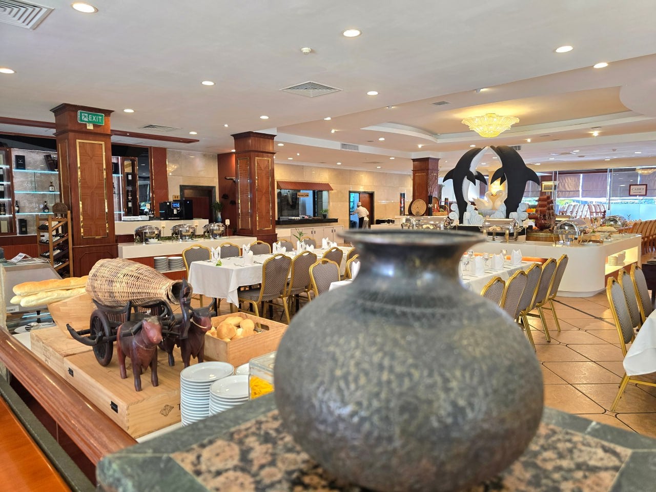 Palm View Restaurant - Phnom Penh Hotel